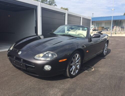 Zu verkaufen Jaguar XK8 Cabrio 4,2l 04/2006